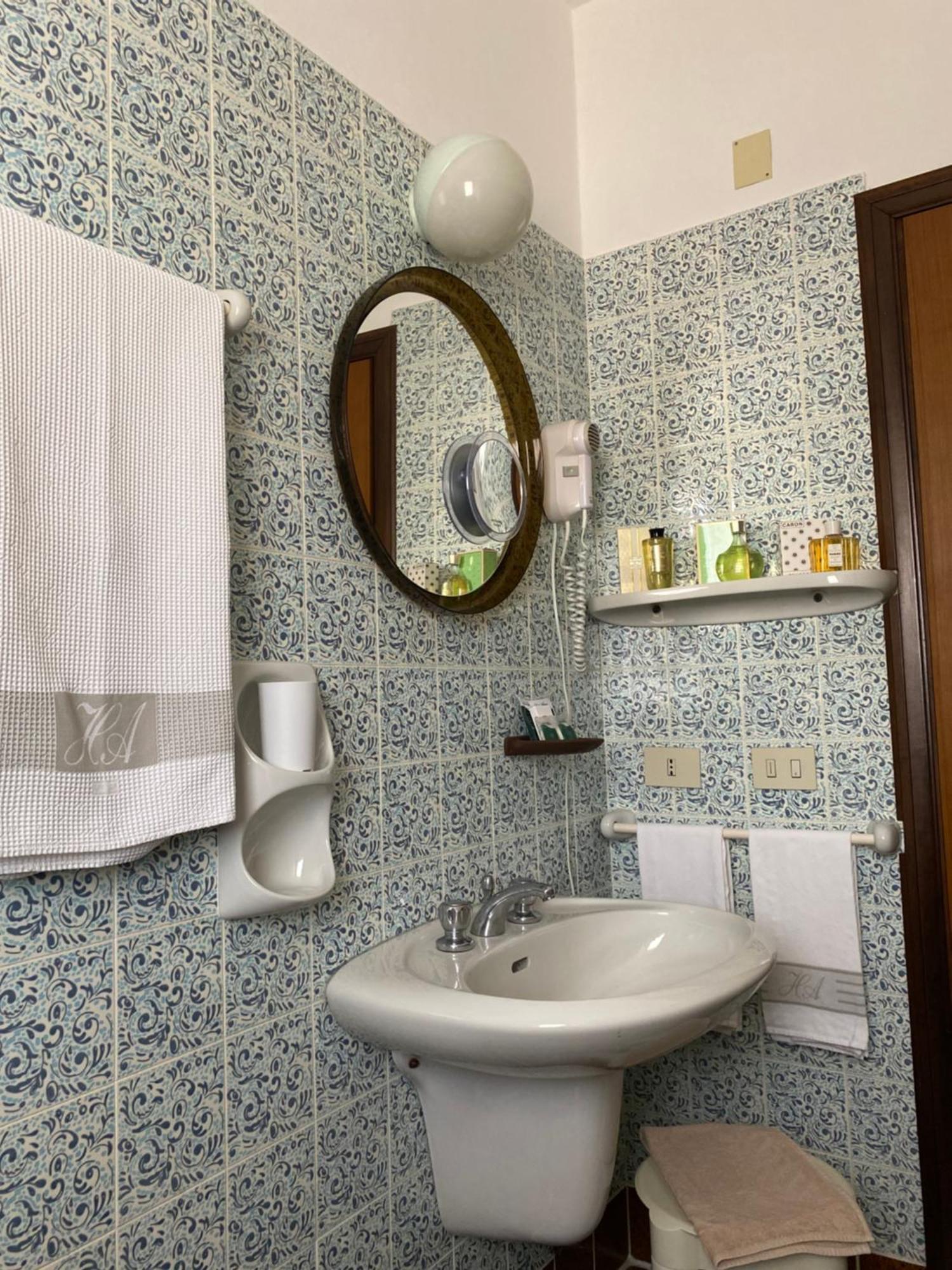 Hotel Astoria ピネート エクステリア 写真