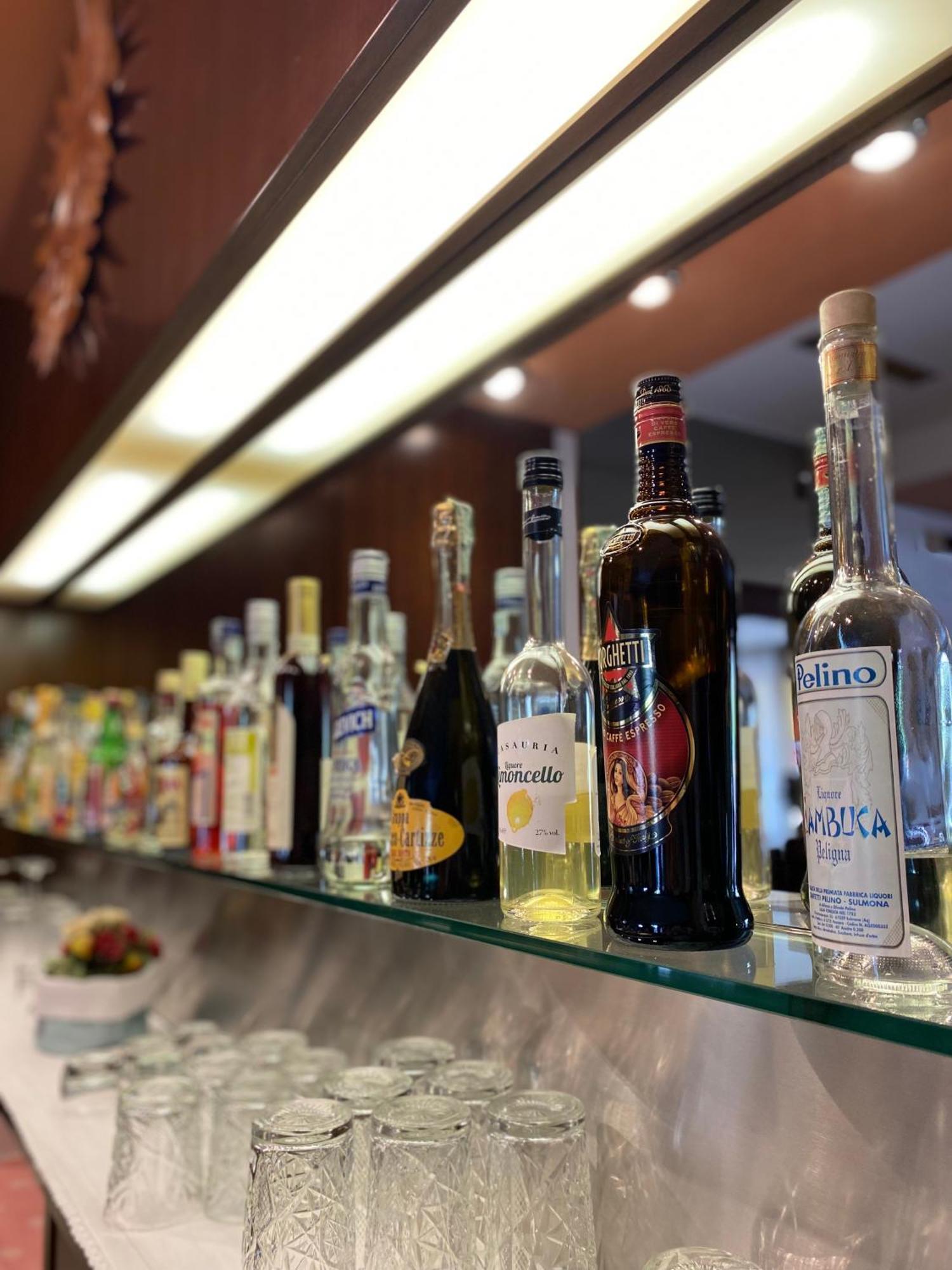 Hotel Astoria ピネート エクステリア 写真